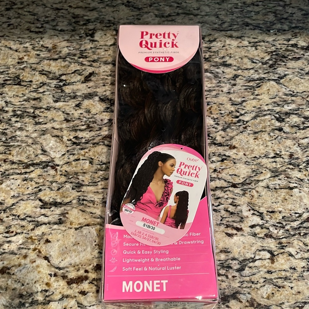 BNIB Premium Synthetic Fiber Ponytail
